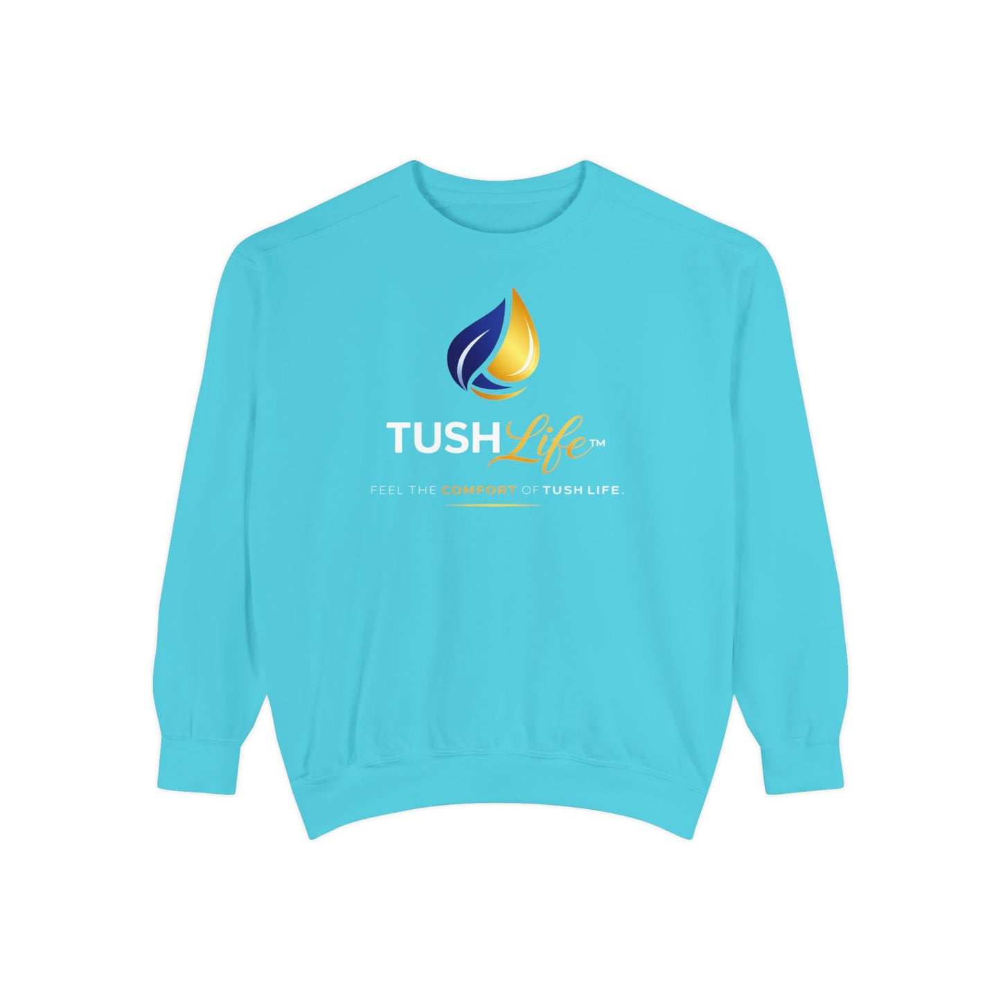 Sudadera Cozy Coral de TushLife en color coral, de tela suave y cómoda, diseñada por Printify para un estilo casual.