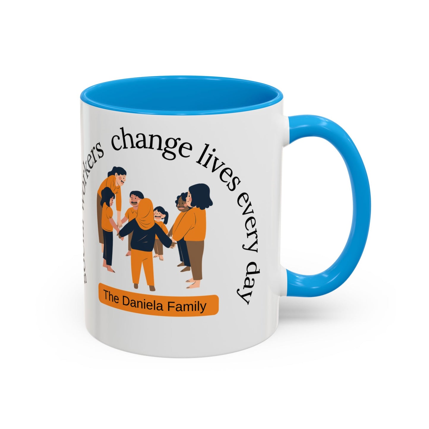 Taza de cerámica para trabajadores sociales con la frase "Social Workers Change Lives", en tamaños de 11oz y 15oz, impresa por Printify.