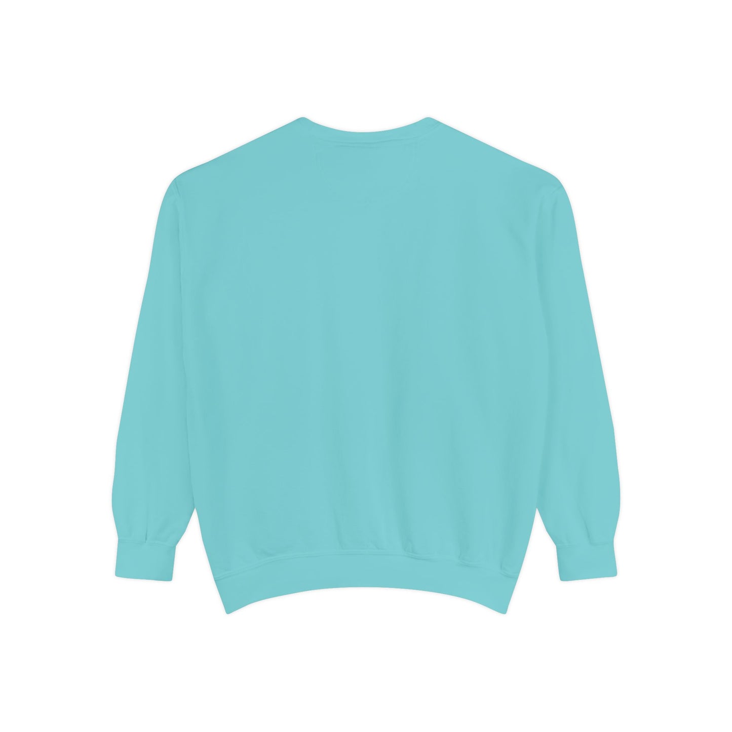 Sudadera TushLife Cozy Coral de Printify con acabado de tinte en la prenda y diseño cómodo y suave.