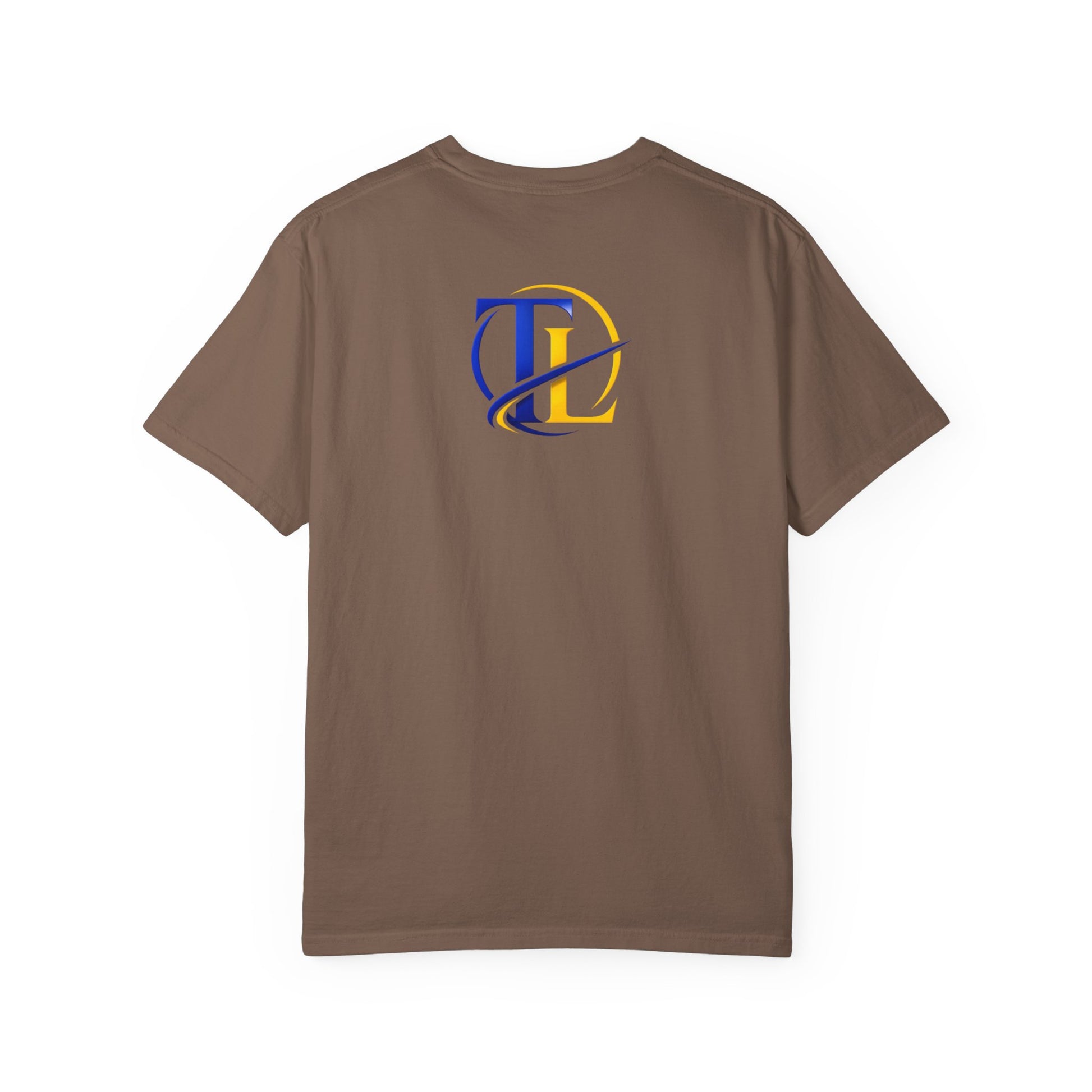 Camiseta de algodón premium TUSHLIFE de Printify, camiseta cómoda para uso diario, vista frontal sobre fondo neutro.