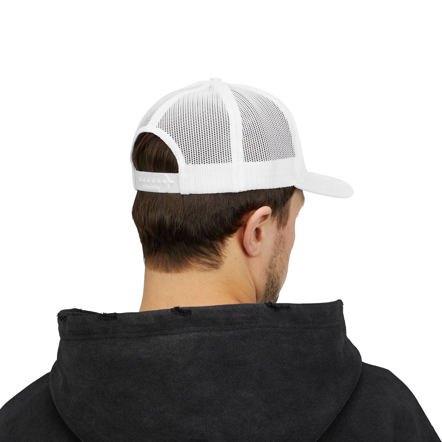 Gorra trucker Dreamblue store con estilo deportivo y diseño snapback, ideal para uso casual, actividades al aire libre y verano.
