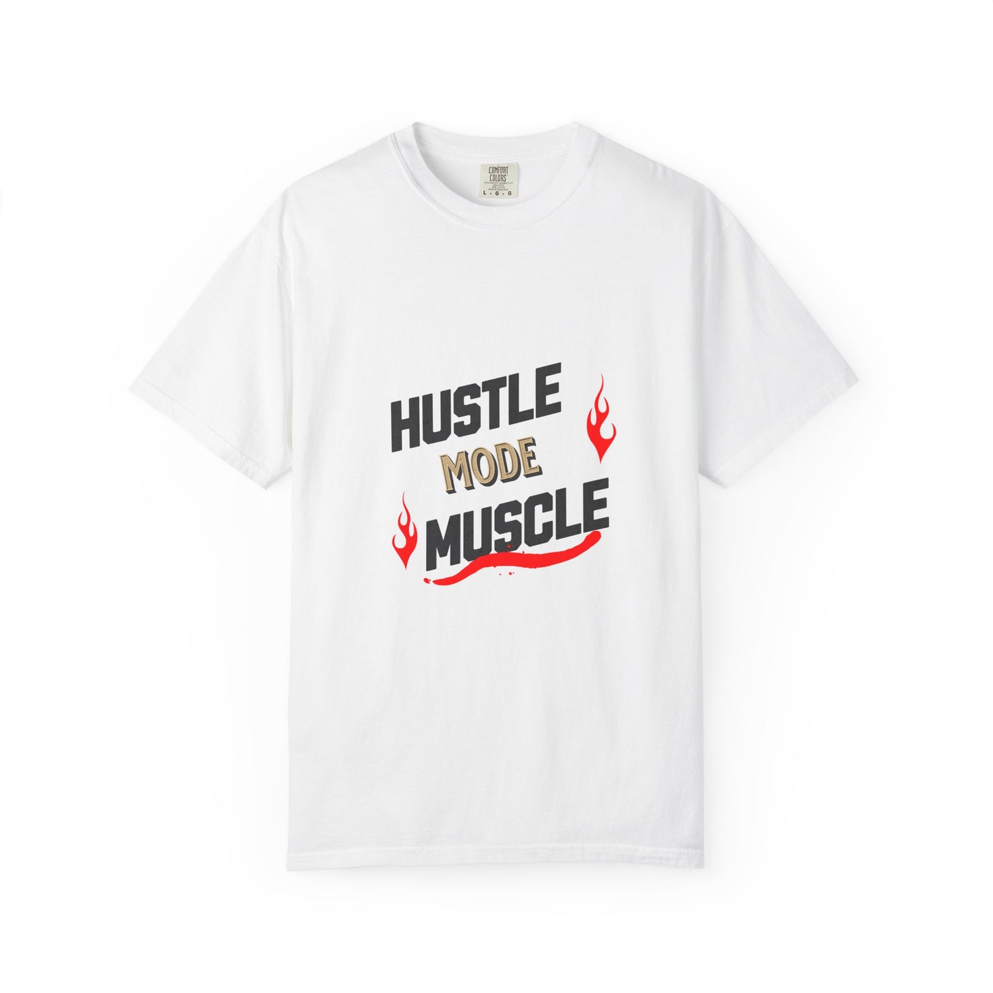 Camiseta tipo T de Printify Hustle Mode Muscle, camiseta motivacional para gimnasio con diseño de texto en la parte frontal.