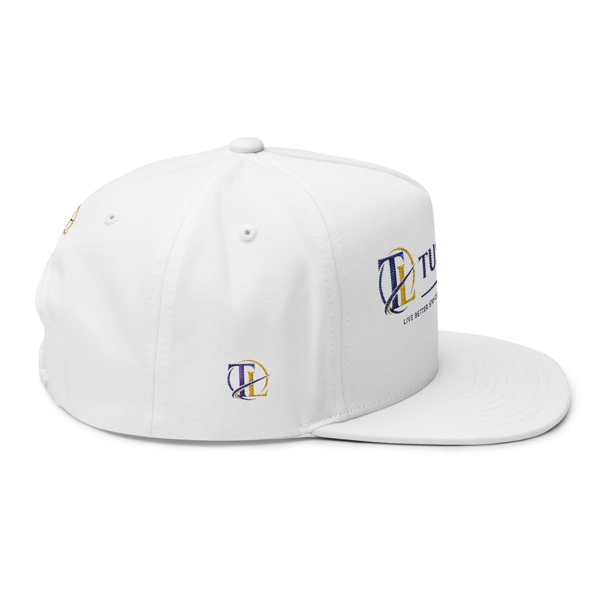 Gorra trucker TushLife Flame con bordado en llamas y malla, estilo snapback de Printify para protección solar y moda casual.