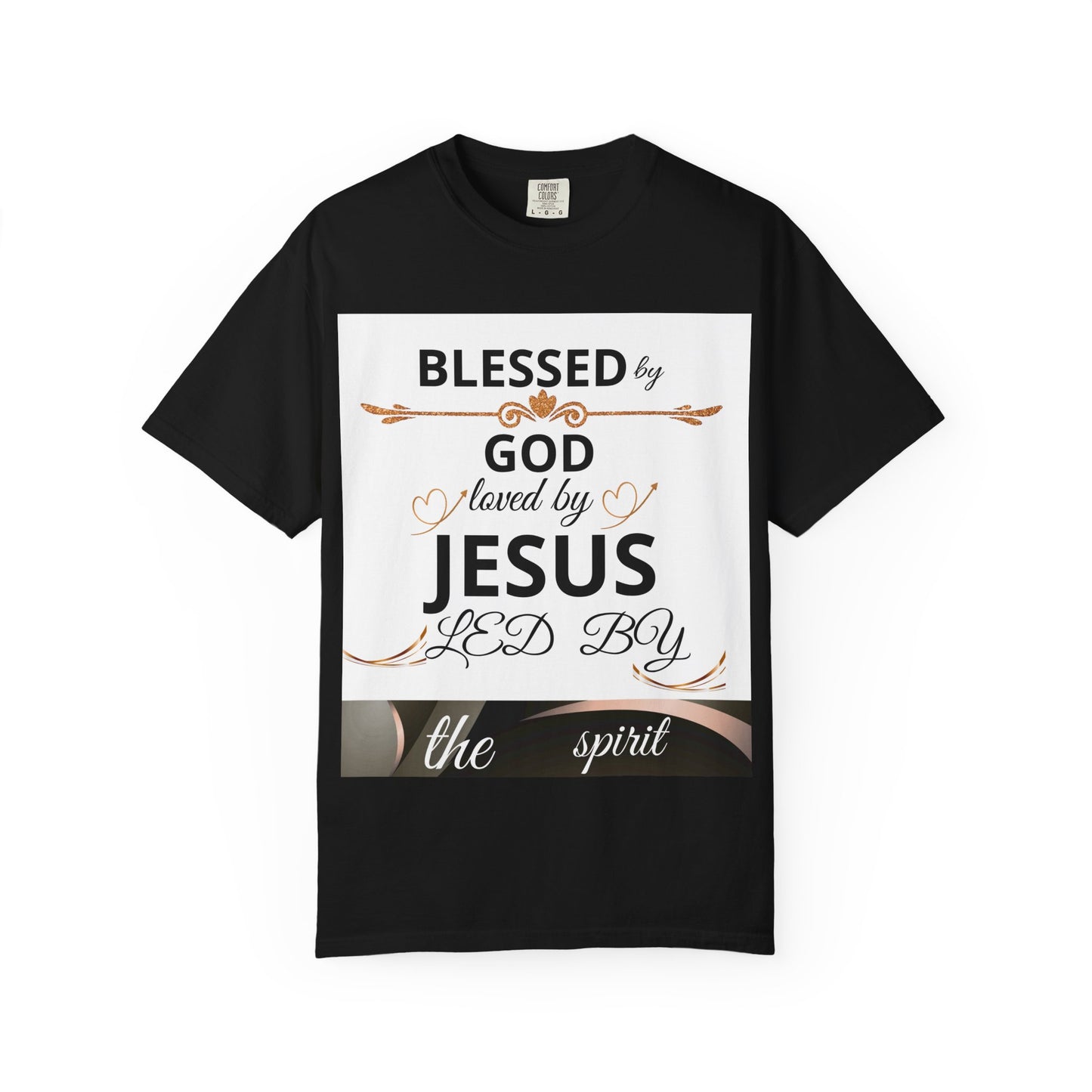 Camiseta unisex de tintura de impresión por Printify con mensaje religiosa "Blessed by God" para iglesia, familia y viajes.