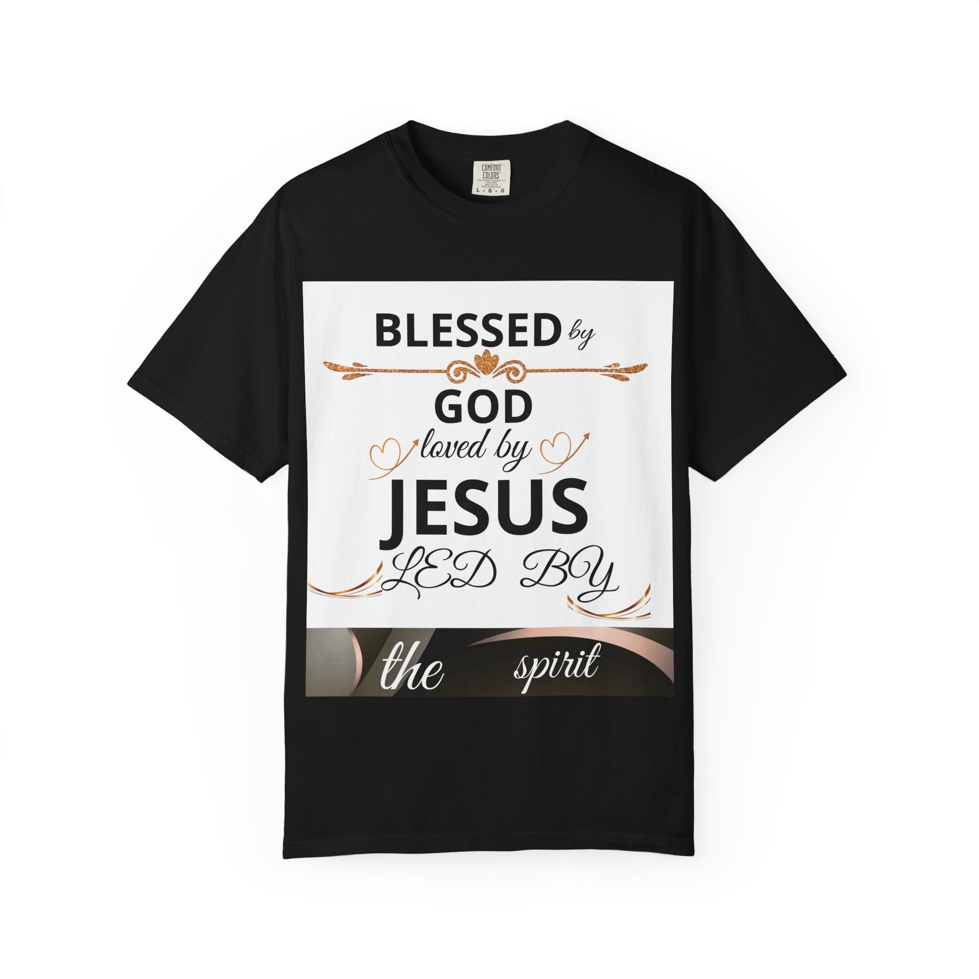 Camiseta unisex de tintura de impresión por Printify con mensaje religiosa "Blessed by God" para iglesia, familia y viajes.