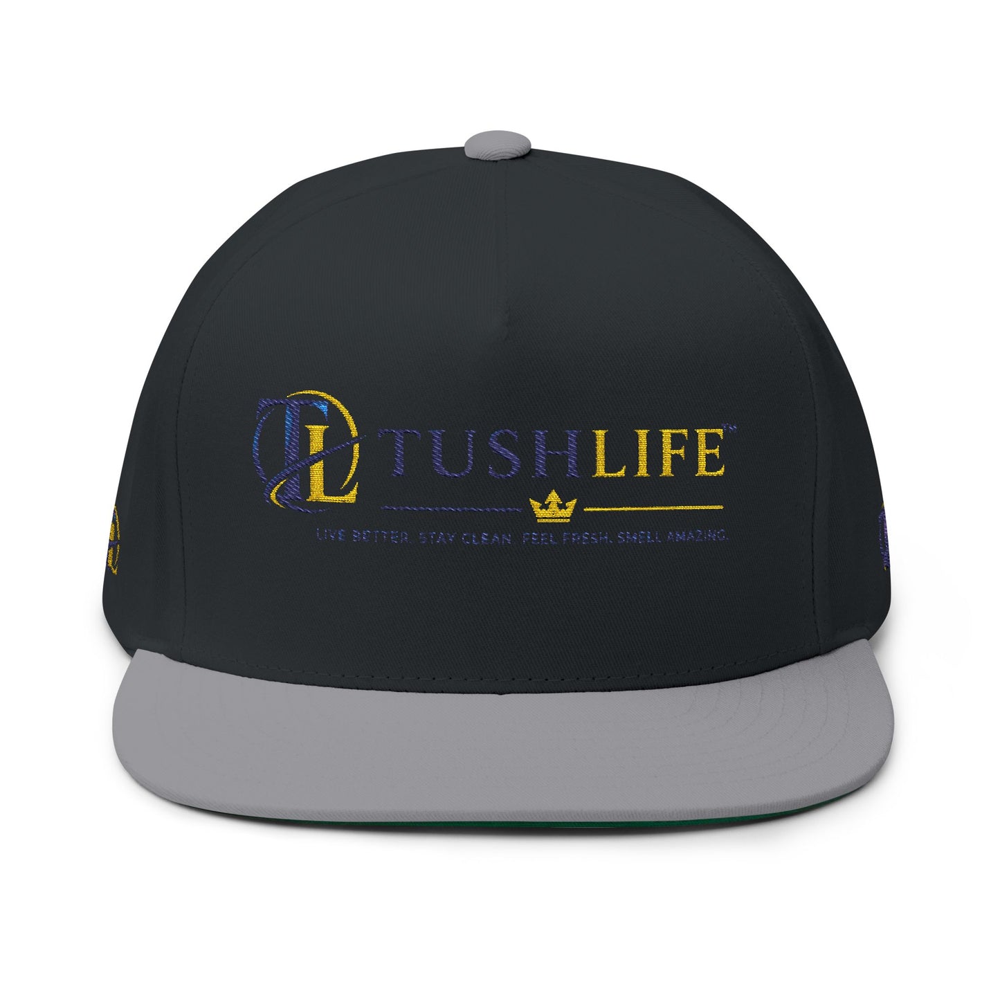 Gorra trucker de malla TushLife con bordado de llamas, estilo ajustable y diseño de visera plana, marca Printify.