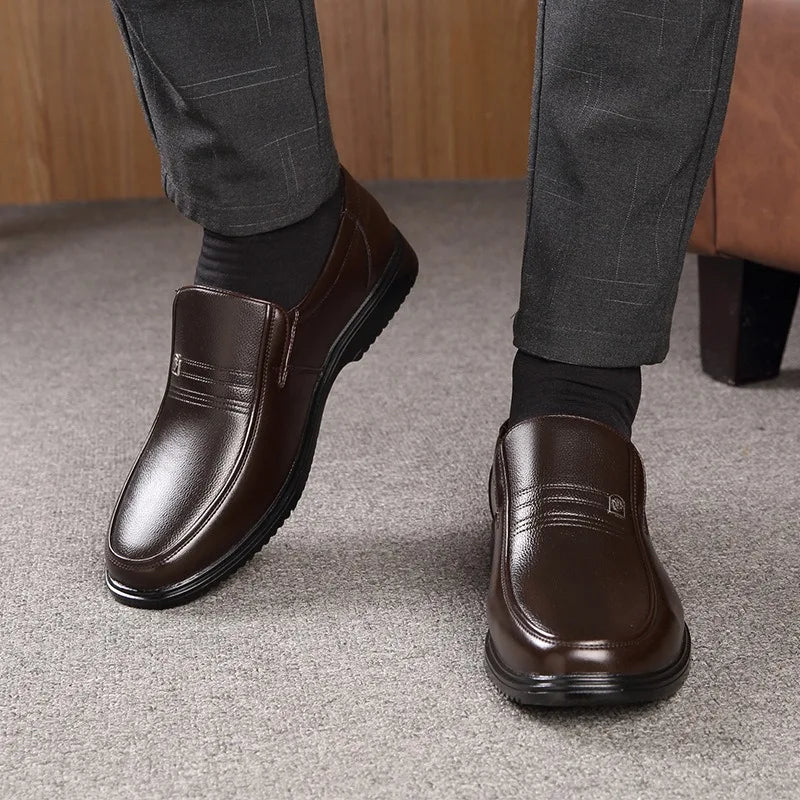 Zapatos formales de cuero para hombre Dreamblue, mocasines y loafers elegantes y cómodos en tamaño 38-46.