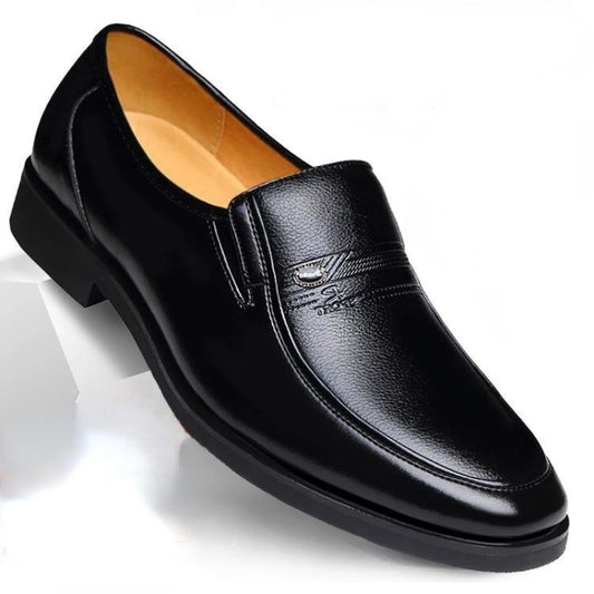 Zapatos de cuero para hombre de vestir marca Dreamblue, mocasines negros cómodos, transpirable y con suela antideslizante.