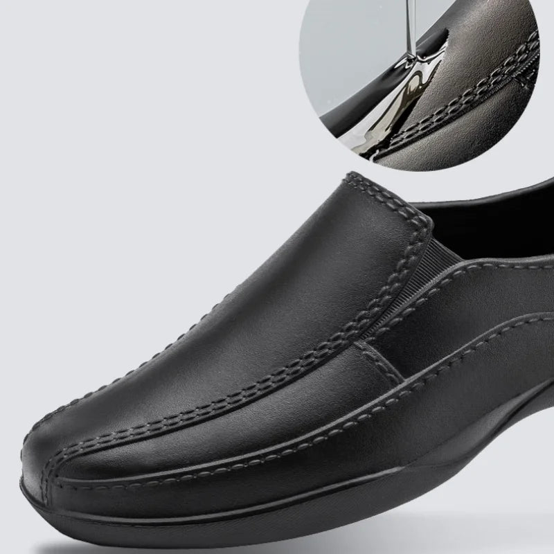 Zapatos de chef impermeables y antideslizantes Dreamblue para hombres, cómodos, ligeros y casuales con diseño slip-on en EVA.